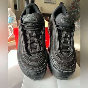 Nike women aAIR MAX 97
